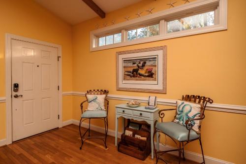 Woodlands Wonder by Oak Island Accommodations - photo 31