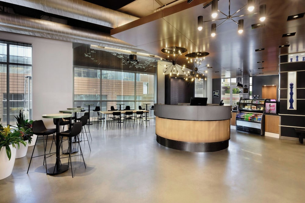 Aloft Greenville Downtown - photo 2