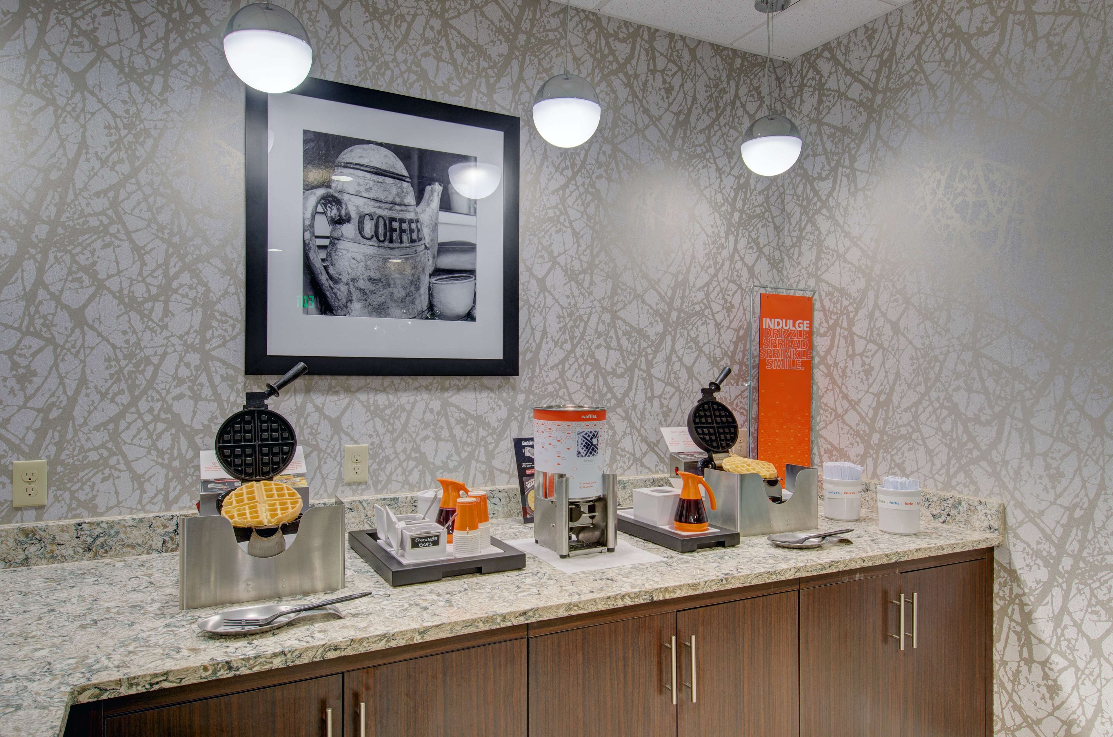 Hampton Inn & Suites Boston Stoughton - photo 11
