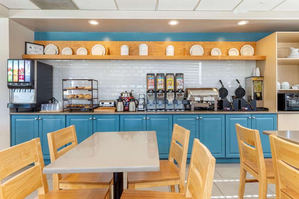 Country Inn & Suites by Radisson Lumberton NC - photo 24