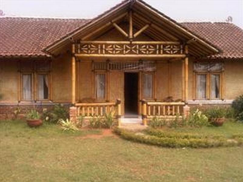 Radiant Bamboo - carbon neutral hotel in Bogor