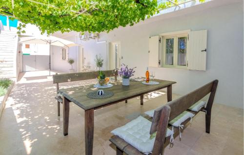 Cozy Apartment In Nin With Wifi — 4-Star Luxury Hotel in Nin, Croatia