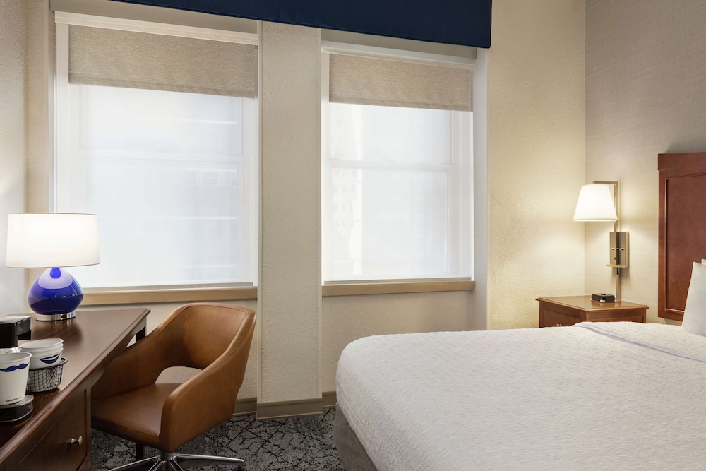 Hampton Inn Manhattan Downtown Financial District - photo 6