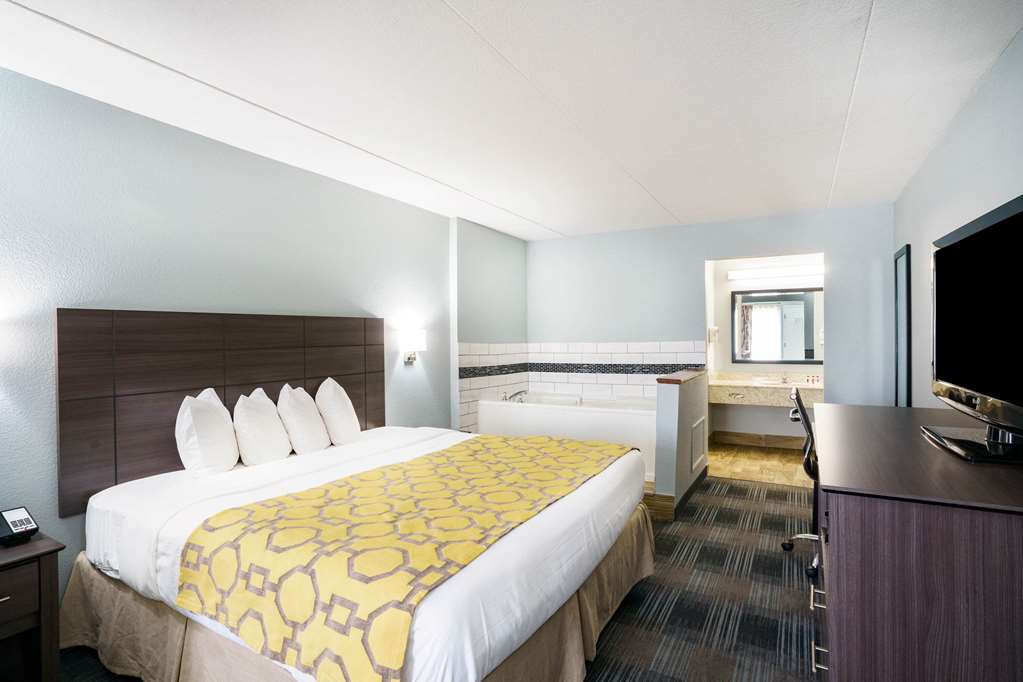 Baymont by Wyndham Gallatin - photo 10