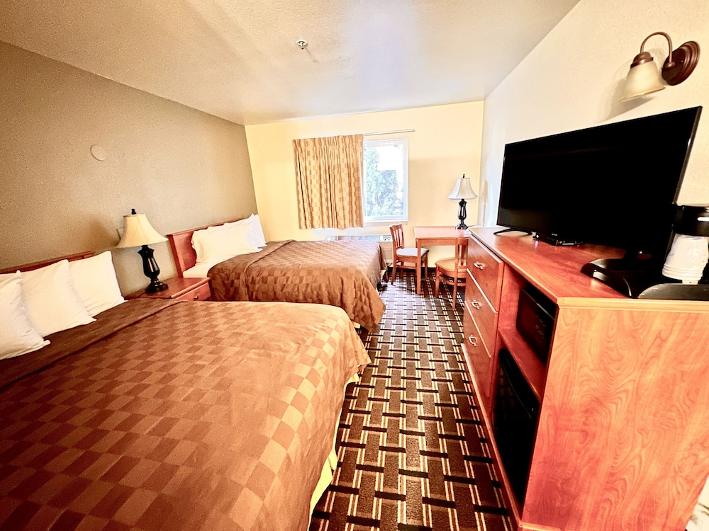 FairBridge Inn & Suites Kellogg - photo 14