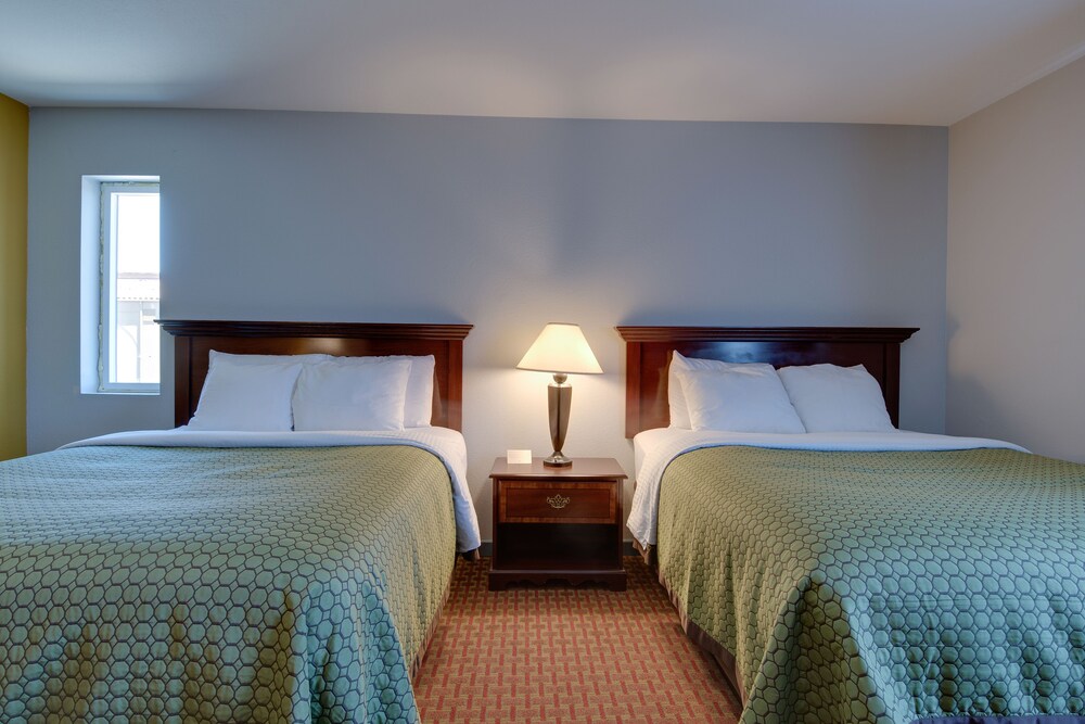 Americas Best Value Inn Hayward - photo 7