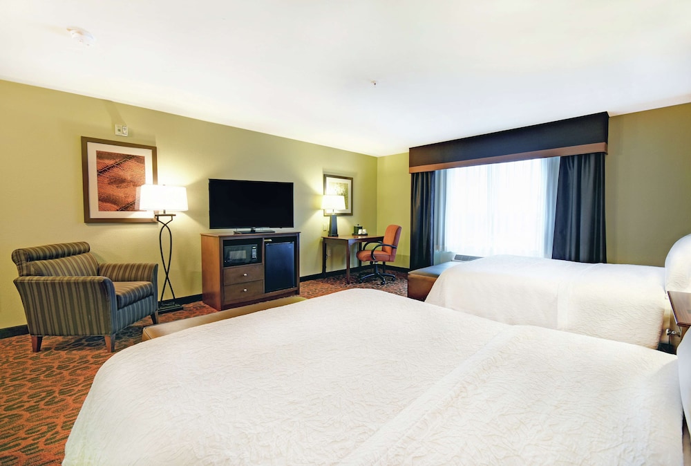 Hampton Inn Beloit - photo 5