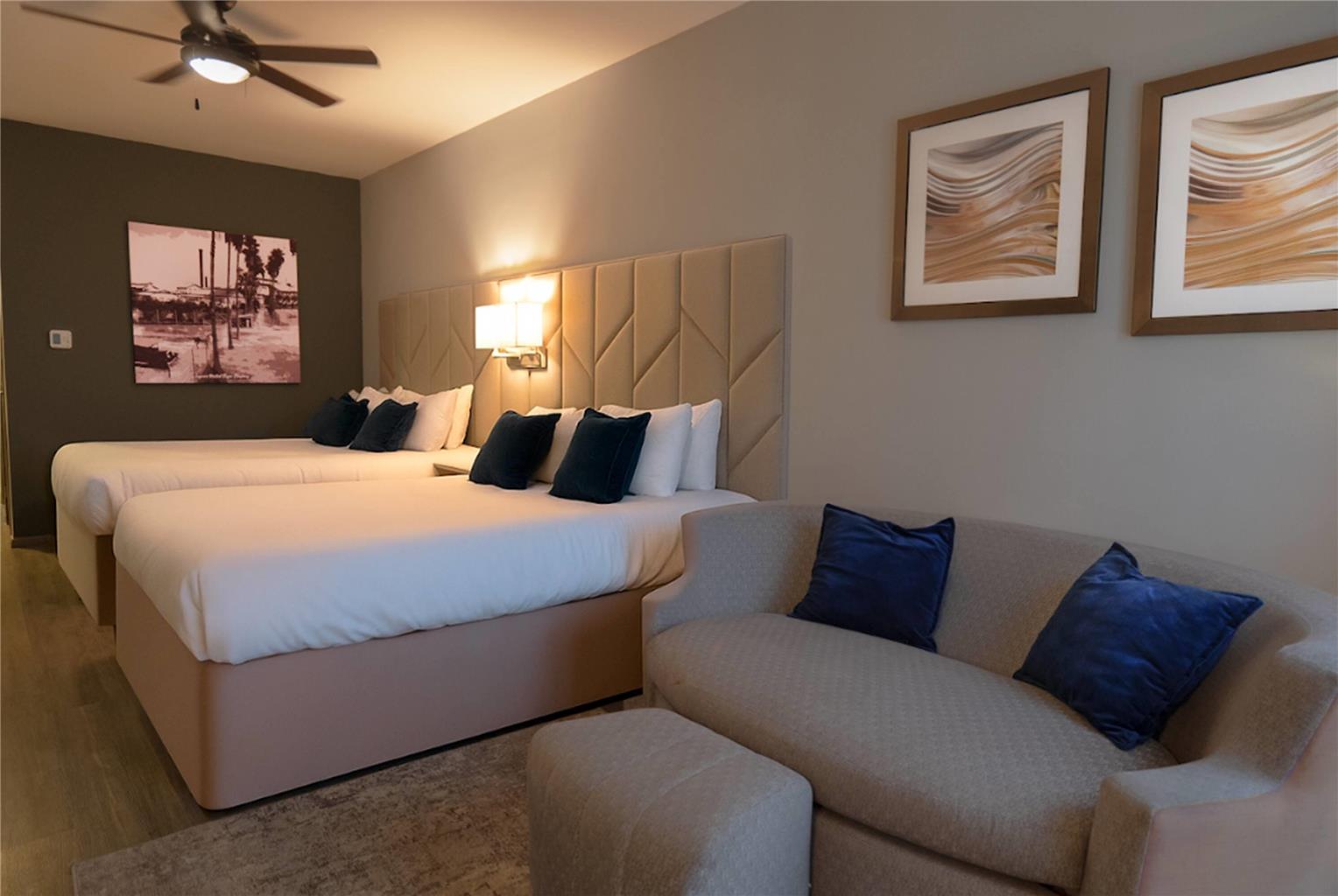 Guest room
