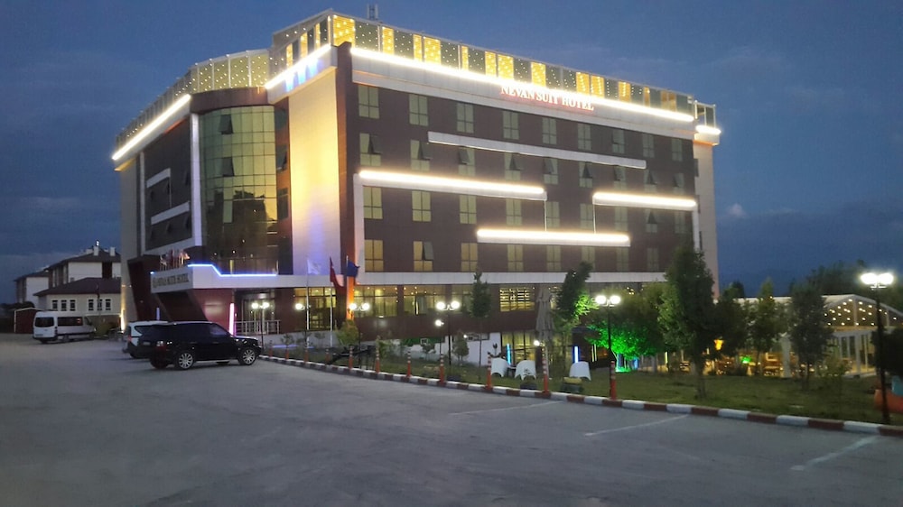 Nevan Suite Hotel - carbon neutral hotel in Ercis
