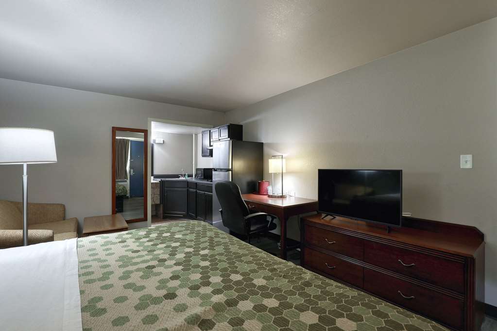 Suburban Studios Neenah Appleton - photo 24