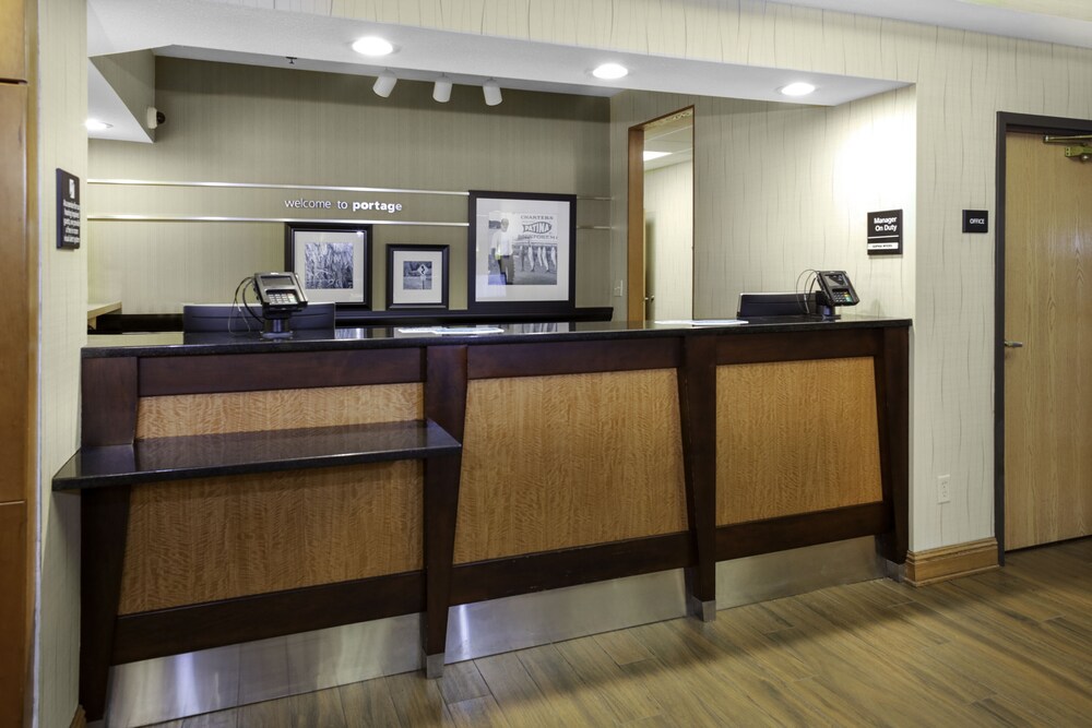 Hampton Inn Portage - photo 4