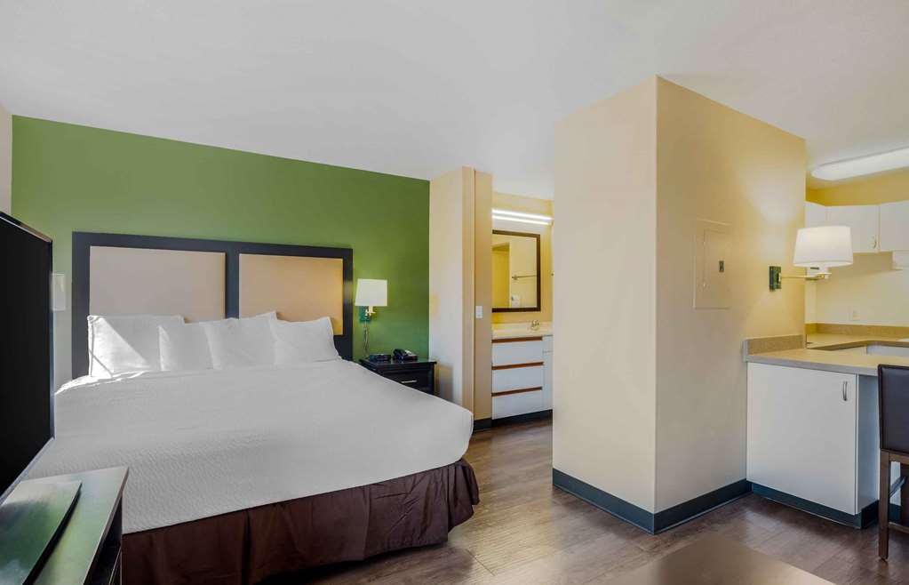 Extended Stay America Suites Boston Waltham 52 4th Ave - photo 31