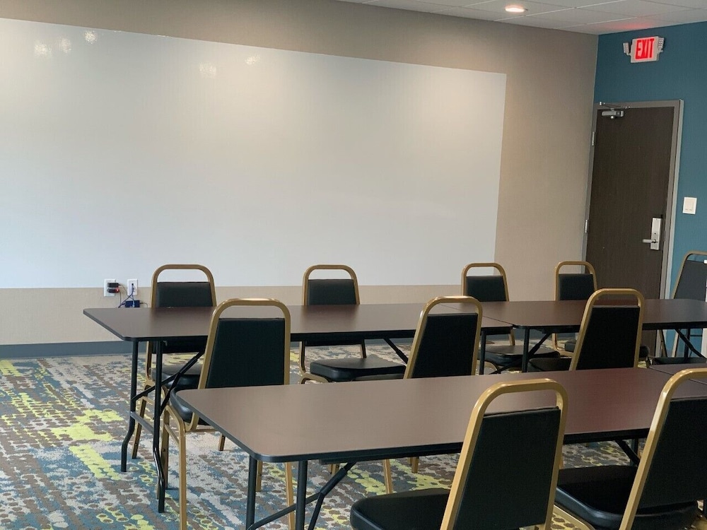 Hampton Inn Monahans - photo 39