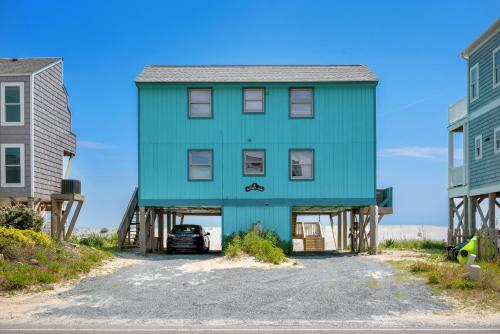 A Pirate's Paradise by Oak Island Accommodations - photo 48