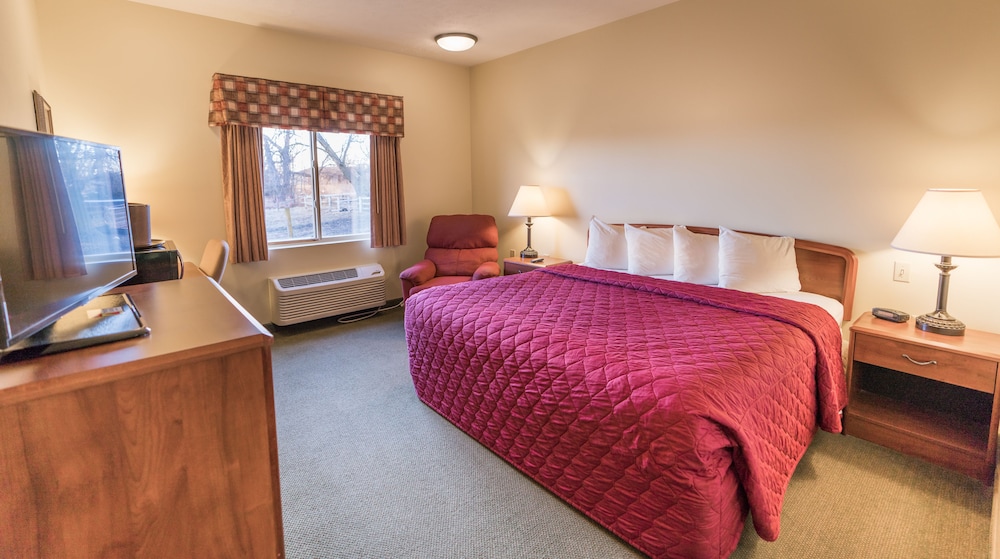 Supertel Inn & Conference Center - photo 6