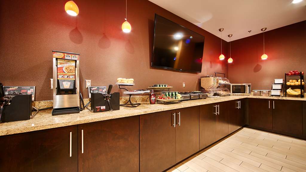 Best Western Plus Whitewater Inn - photo 25