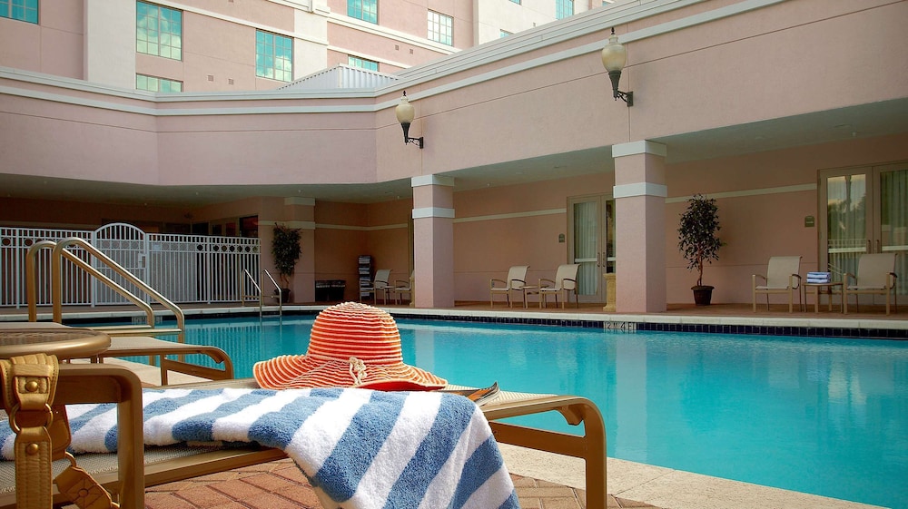 DoubleTree by Hilton Sunrise Sawgrass Mills — 4-Star Luxury Hotel in Sunrise, United States