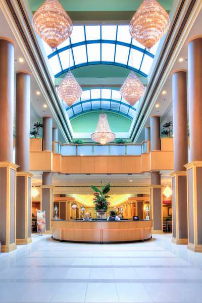 Florida Hotel & Conference Center in the Florida Mall - photo 18
