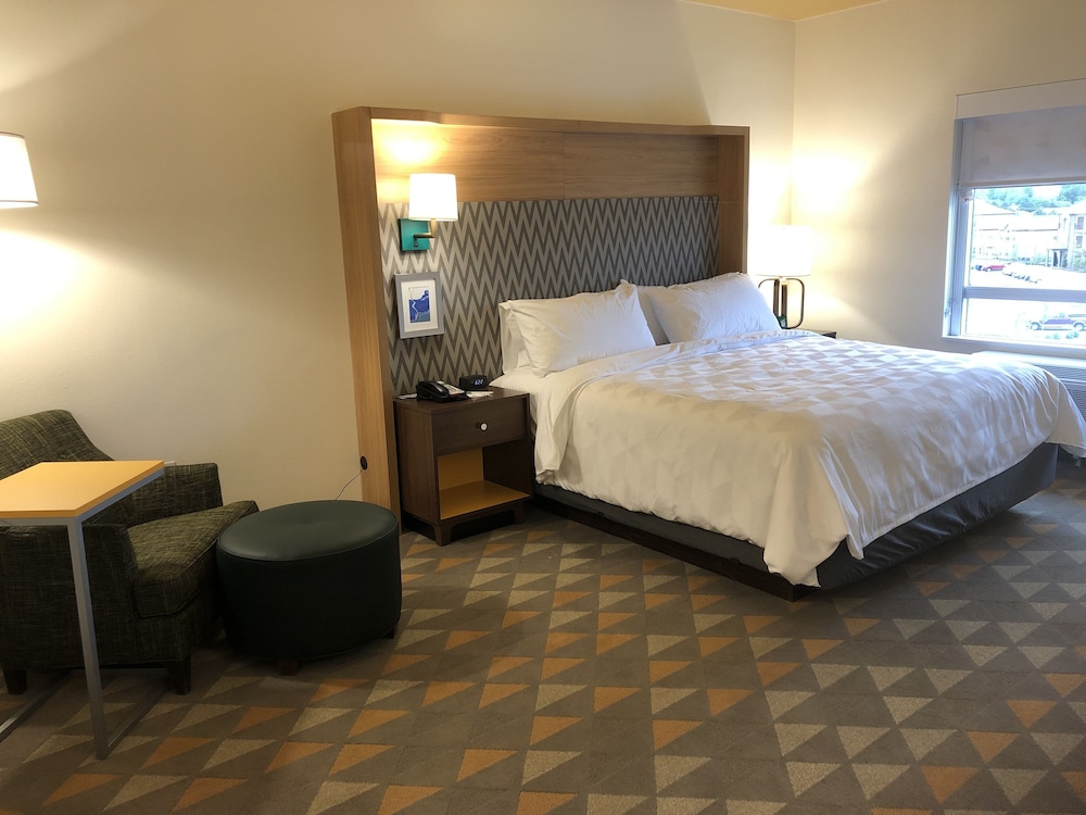 Holiday Inn & Suites Memphis Southeast Germantown by IHG - photo 3