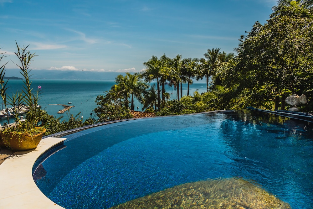 Casa Tiffany Ilhabela — 4-Star Luxury Hotel in Ilhabela, Brasil