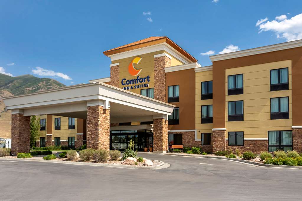 Comfort Inn & Suites Tooele Salt Lake City - photo 2