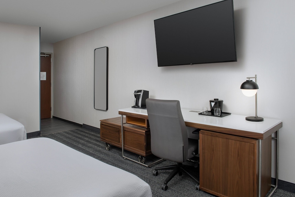Courtyard by Marriott San Diego Carlsbad - photo 14