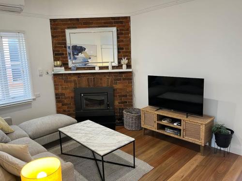 East Orange Comfort And Luxury — Orange