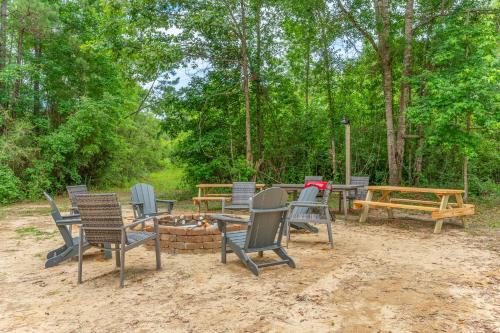 Westville Pines Cabin — 4-Star Luxury Hotel in Westville, United States
