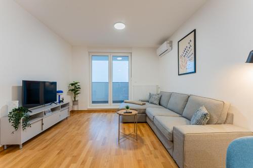 Flex SelfCheckIns 138 Zagreb Bedroom Parking Loggia — 4-Star Luxury Hotel in Zagreb, Croatia