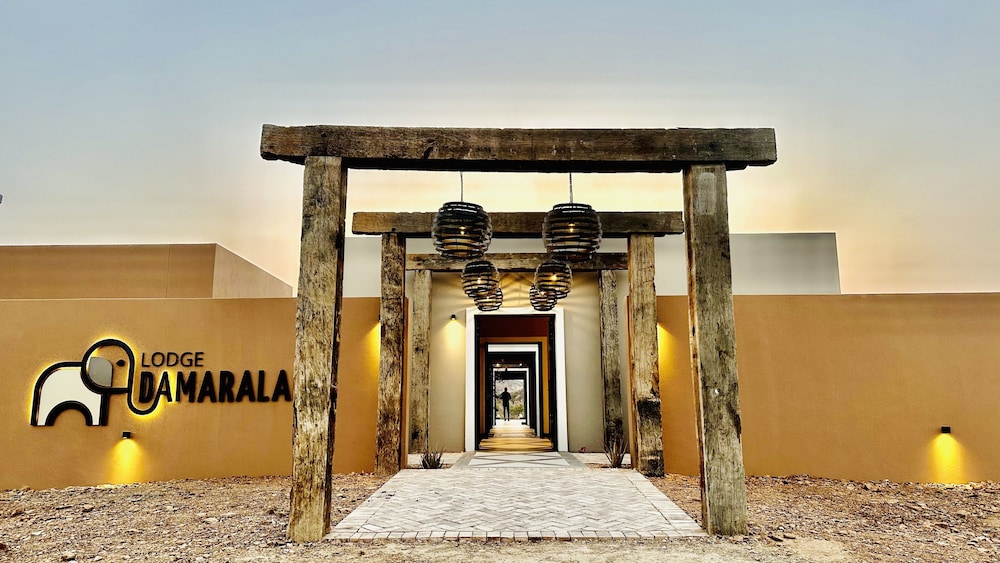 Lodge Damaraland — 4-Star Luxury Hotel in Khorixas, Namibia