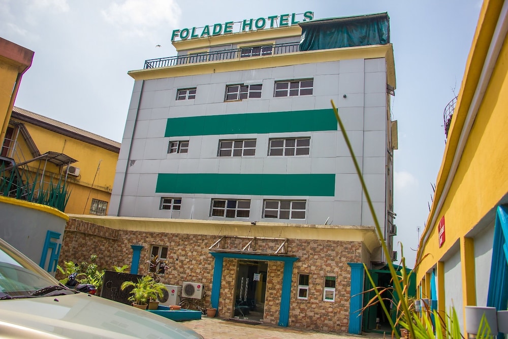 Folade Hotels - last minute hotel in Lagos