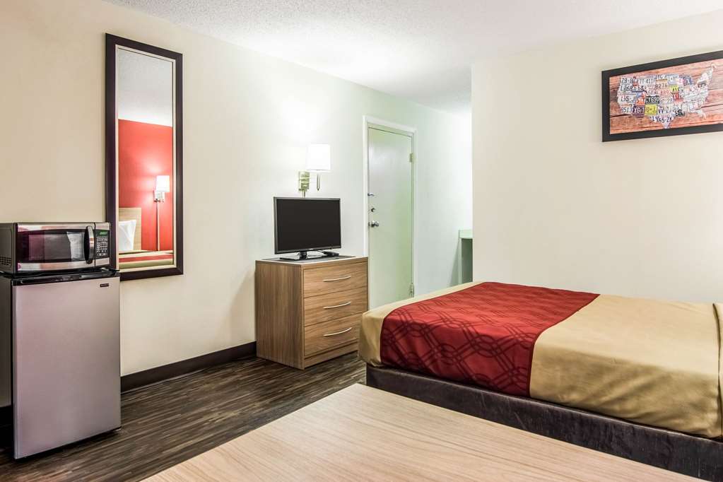 Econo Lodge Fort Payne - photo 14