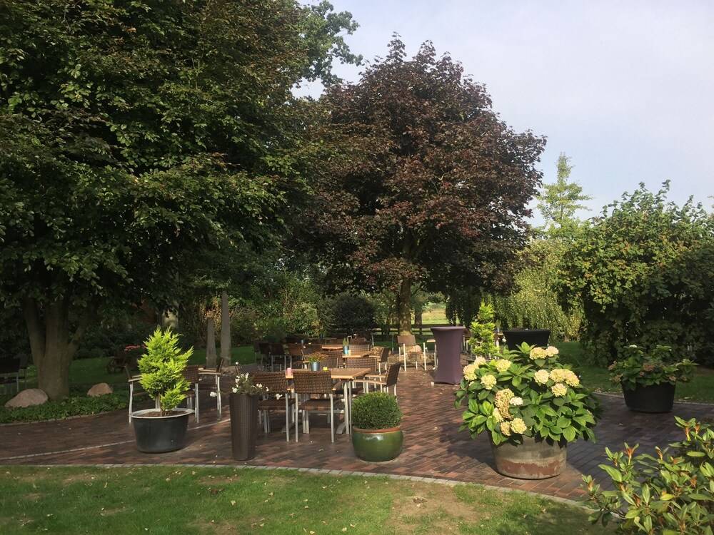 Outdoor Banquet Area