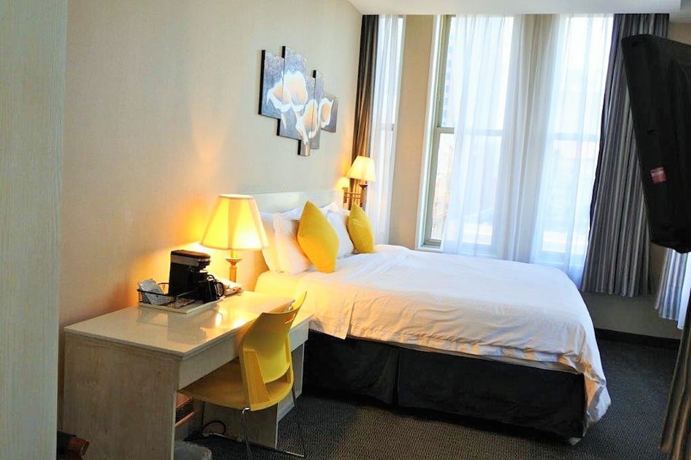 Soho Garden Hotel - photo 11