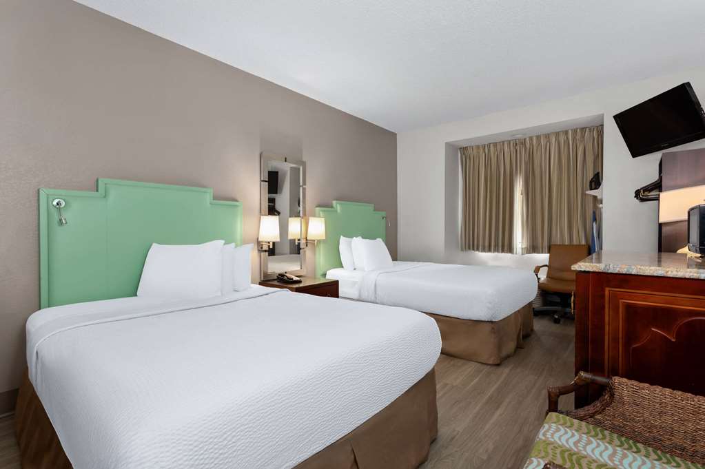 Baymont by Wyndham Orlando International Dr Universal Blvd - photo 17