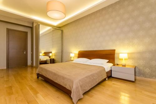 Luxury Landing