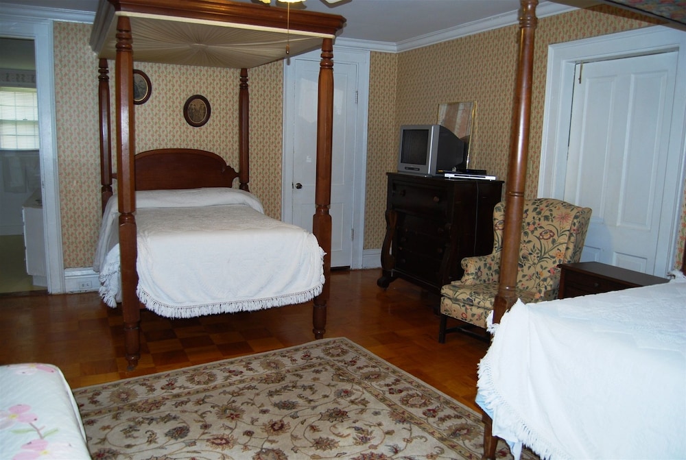 Glenfield Plantation Historic Antebellum Bed and Breakfast - photo 10