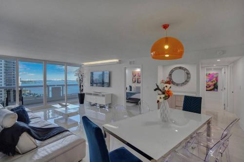 Elevate Water and Park Views — 4-Star Luxury Hotel in Miami, United States