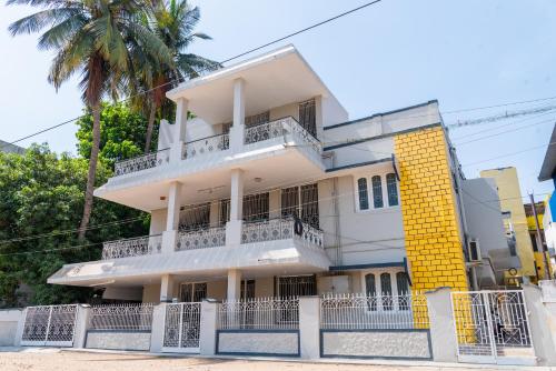 Live Inn Rms — 4-Star Luxury Hotel in Tiruchirappalli, India