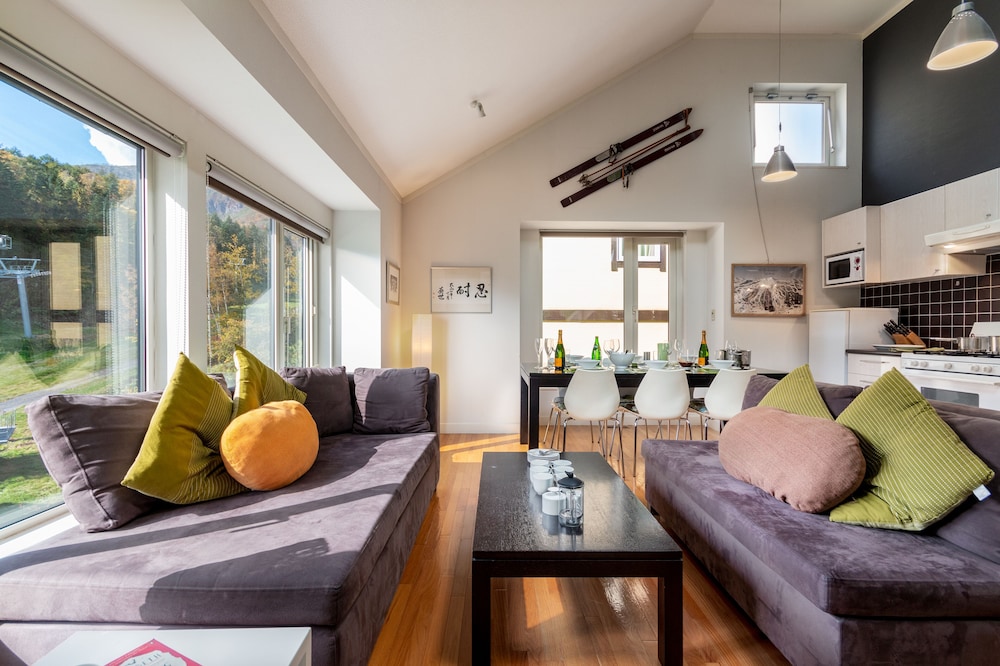 First Tracks by H2 Life — 4-Star Luxury Hotel in Niseko Town, Japan