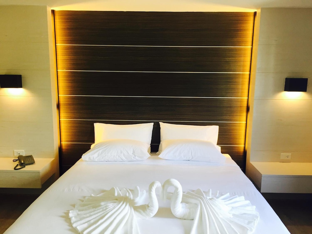 Merdelong Hotel — Phatthalung