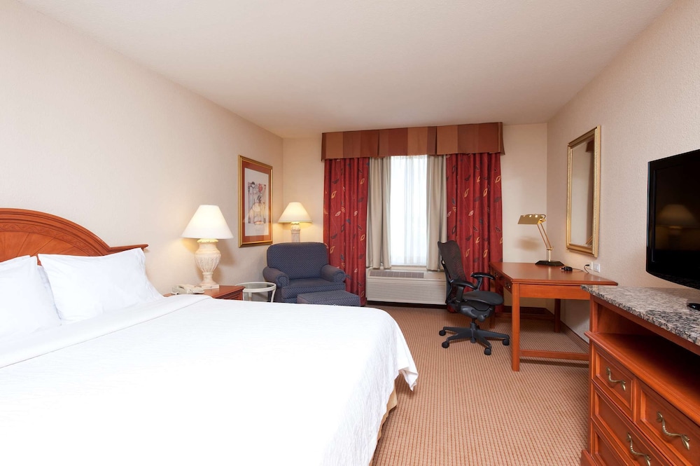 Hilton Garden Inn Grand Forks UND - photo 15