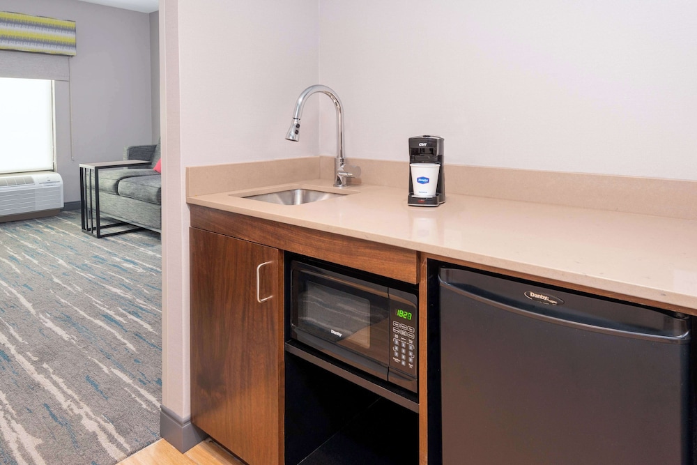 Hampton Inn Coventry Warwick Area - photo 10