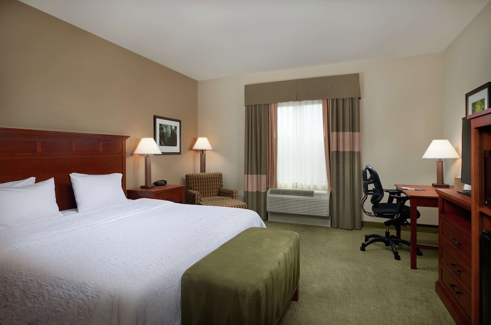 Hampton Inn & Suites Salem OR - photo 13