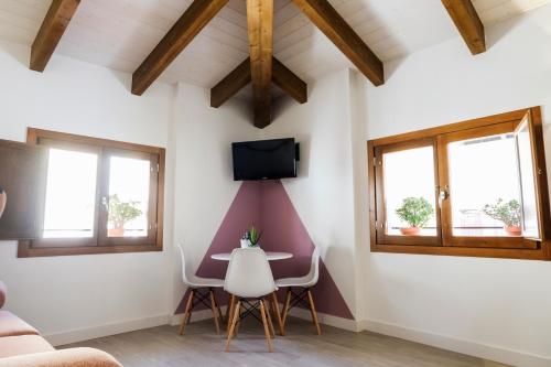 La Moma Apartments & Room — 4-Star Luxury Hotel in Xativa, Spain