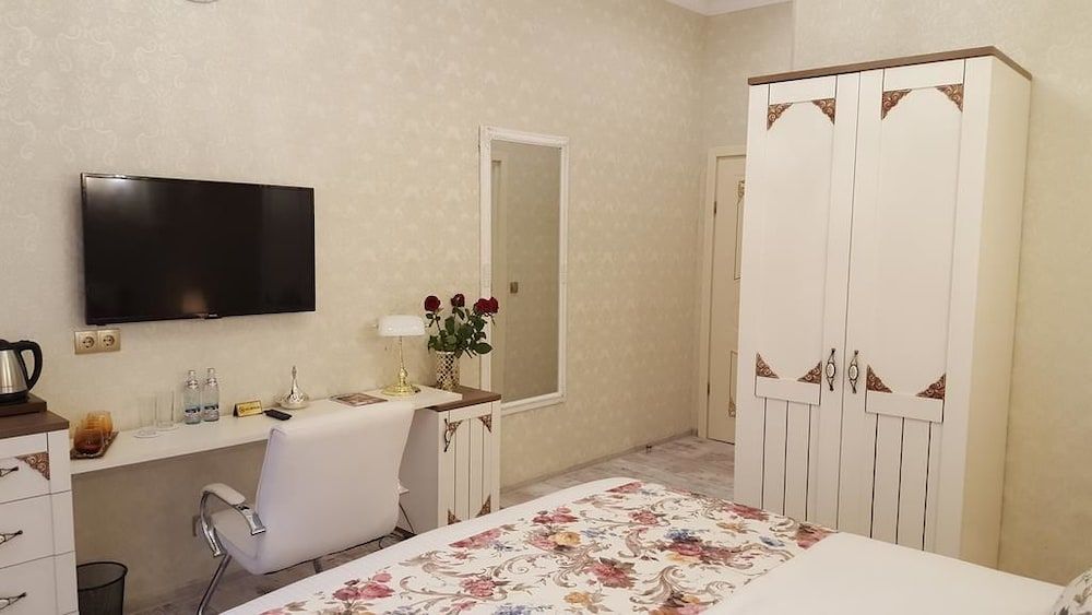 English Home Tbilisi