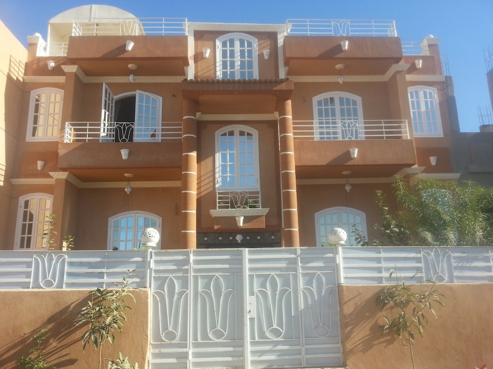 Luxor Star Apartments — 4-Star Luxury Hotel in Luxor, Egypt