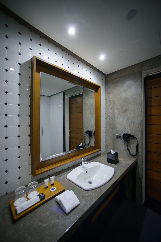 Double M Hotel in Valencia, Philippines