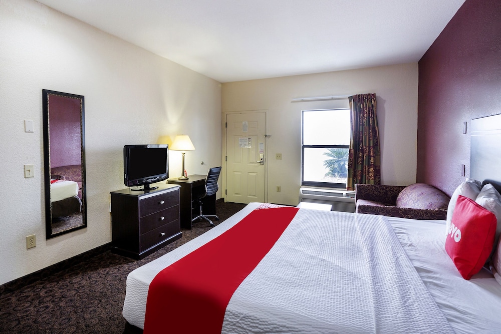 Oyo Hotel Lsu - photo 11