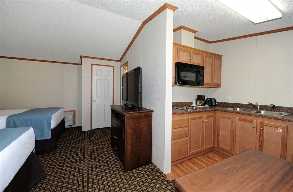 Instalodge Hotel and Suites - photo 6